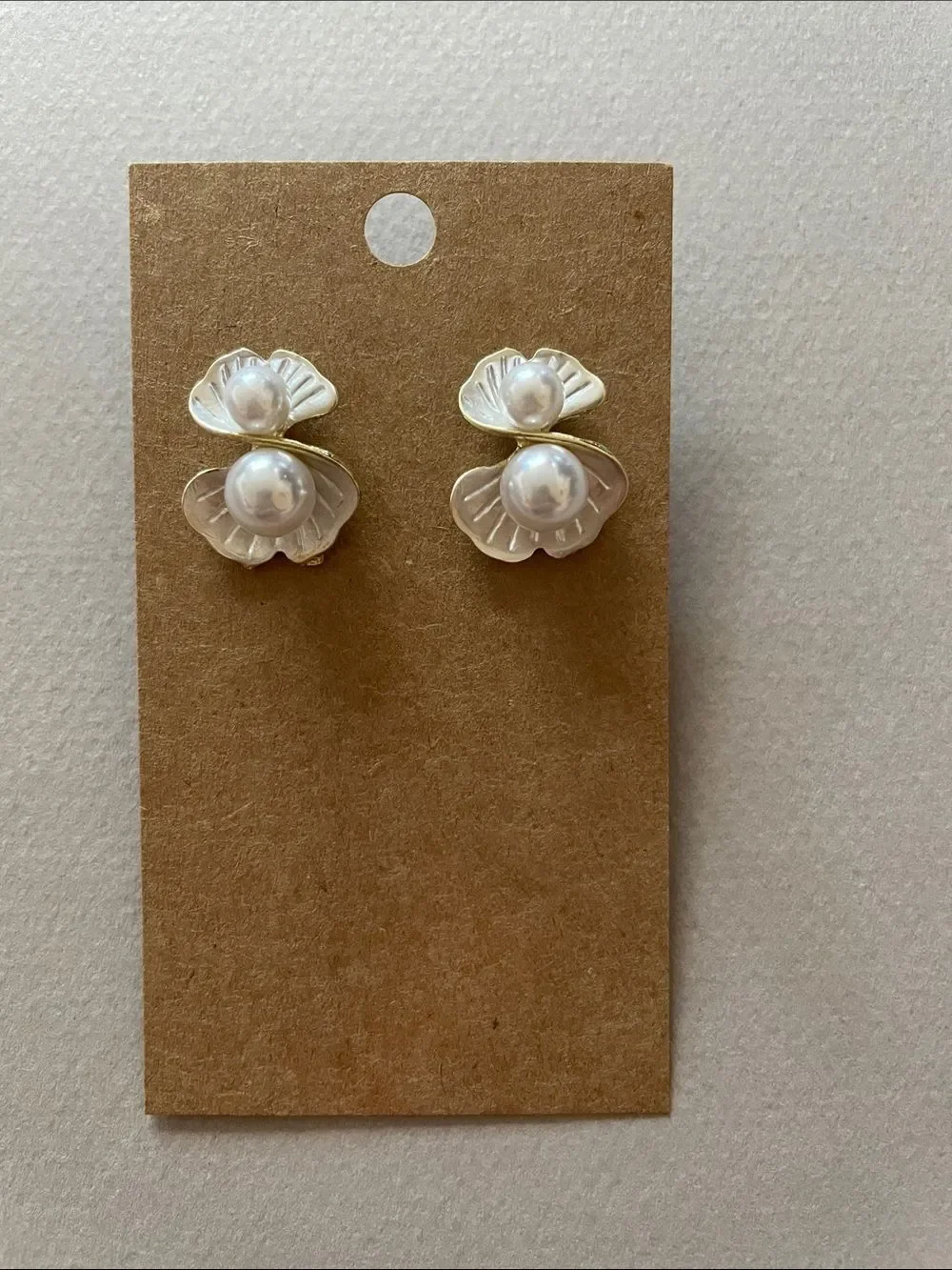White Pearl Floral Double-Stud Earrings N1481